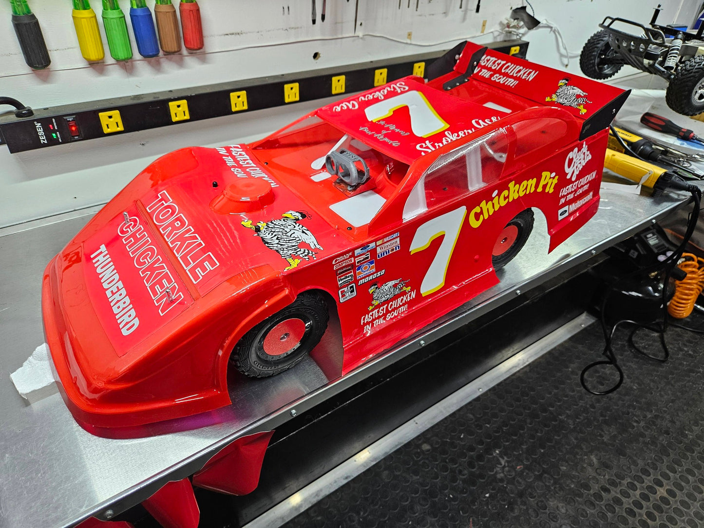 Stroker ACE Mr Kustom IceMan SC Latemodel 1/8 Scale Wrap